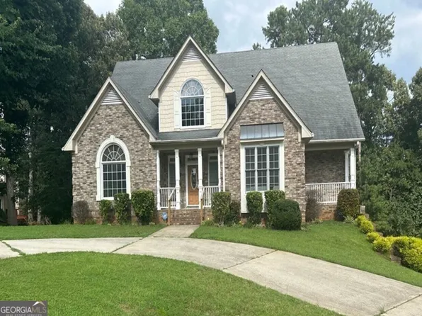 5621 Shamrock Ln, Douglasville, GA 30135