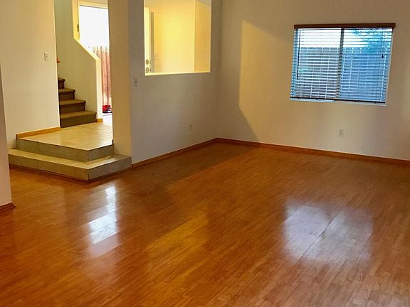 3rd image of 9420 Noble Ave Unit 110