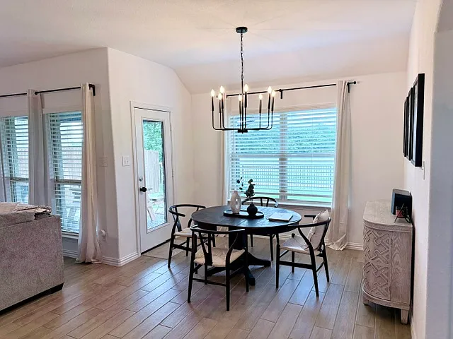 2036 Meliana Dr — Photo 6