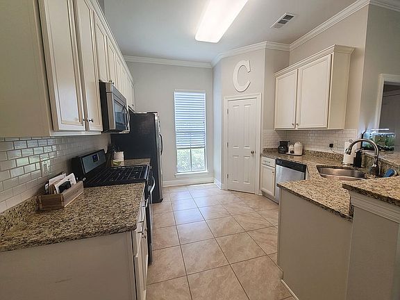 3rd image of 21131 Mire Dr
