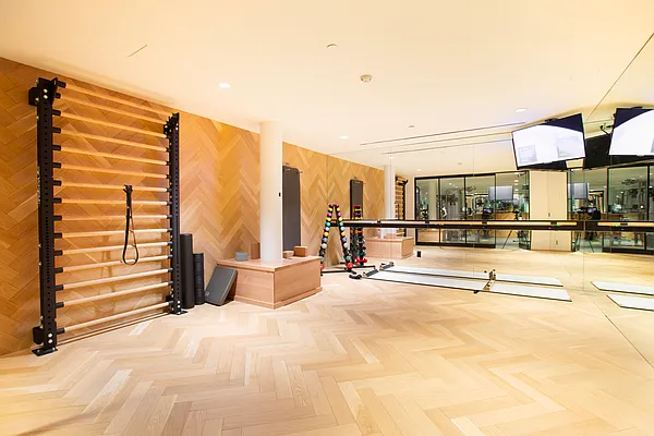 Sold by Compass | media 18