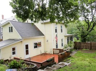 185 Elm St, Amesbury, MA 01913