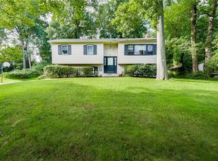 39 Fessler Dr, Spring Valley, NY 10977