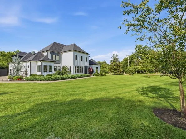 848 W Hillwood Dr, Nashville, TN 37205