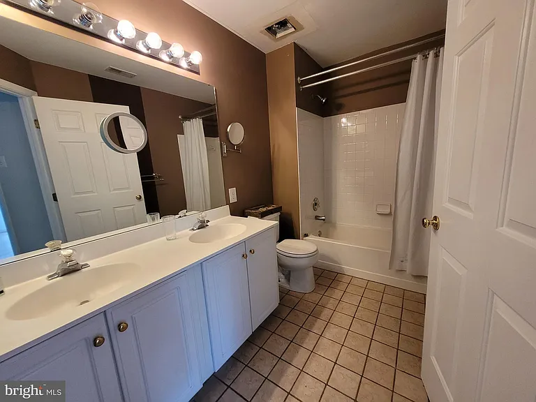 10 Bridle Ct — Photo 27