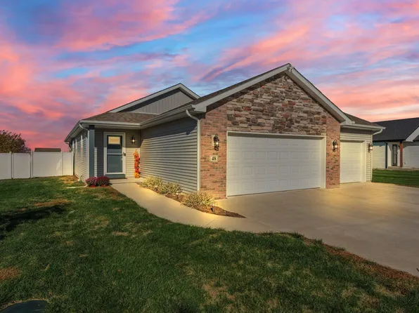48 S Meadow Ln, Wheatfield, IN 46392