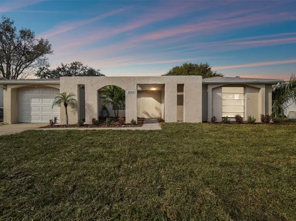 3249 Rock Royal Dr, Holiday, FL 34691