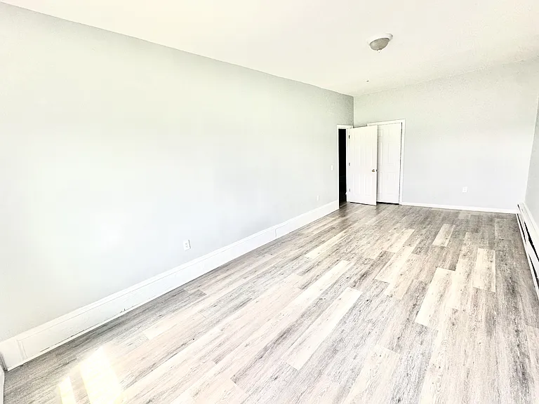 24 E Washington Ave #2 — Photo 9
