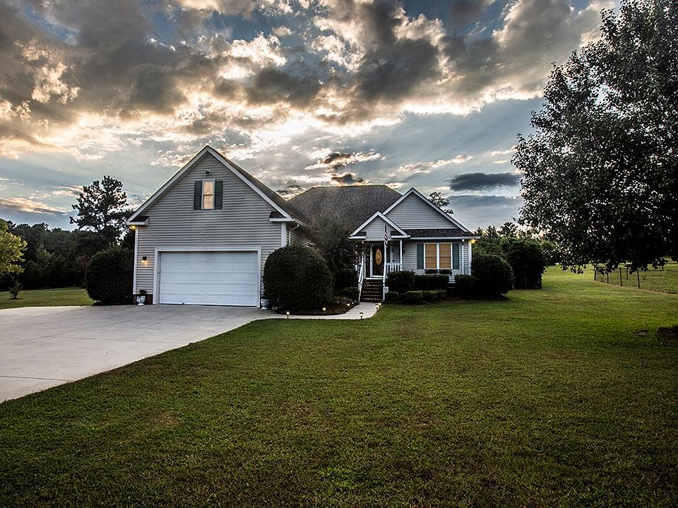 1st image of 615 Stonewood Dr