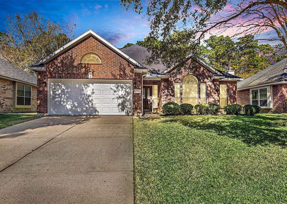 Welcome to 6727 Auburn Oak Trail