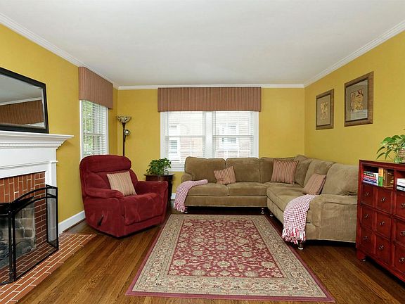 2nd image of 277 Cassidy Ave
