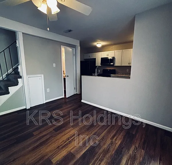 817 Pleasant St — Photo 7