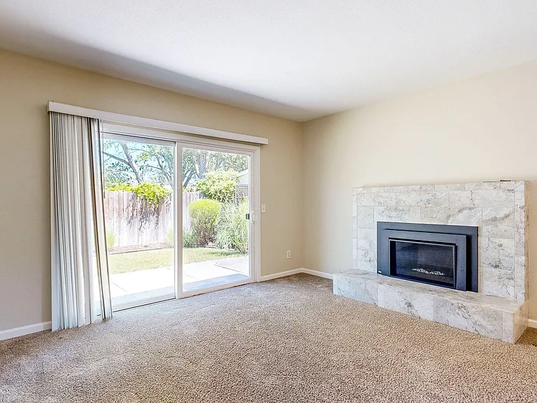 2146 Rivera Dr — Photo 24