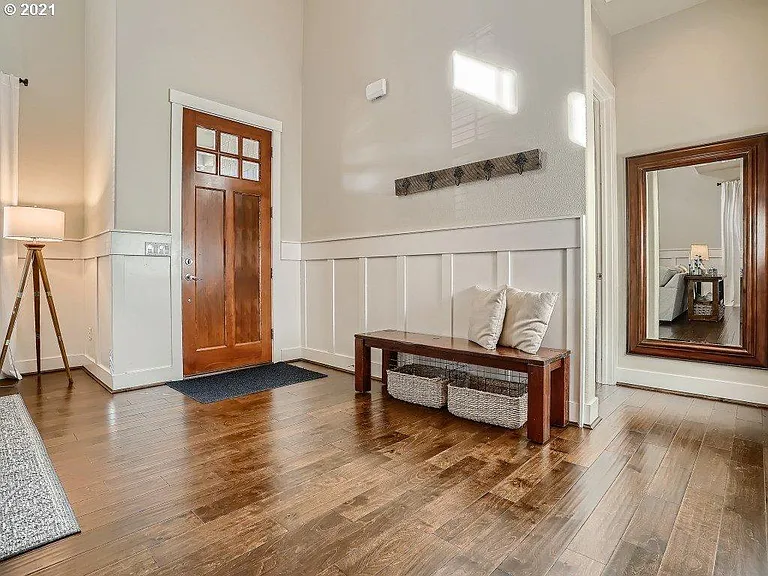 28142 SW Iceland Ave — Photo 3