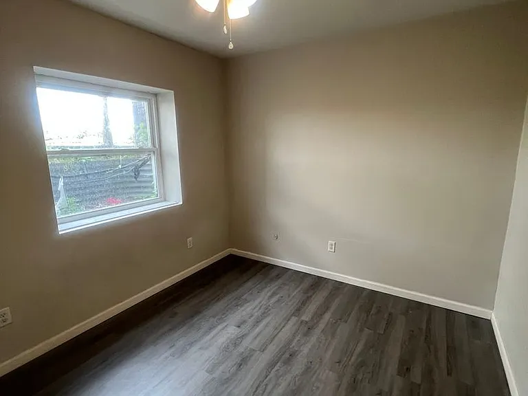 189 W Patterson Ave — Photo 13