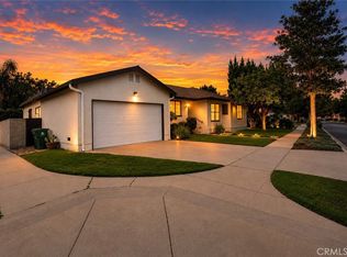 19121 Hartland St, Reseda, CA 91335