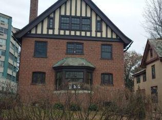 91 Mulberry St, Springfield, MA 01105