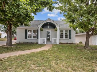 211 8th St, Crystal City, MO 63019