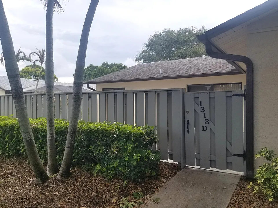 1313 Peppertree Trl #D