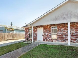 1917 Tusa Dr, Violet, LA 70092
