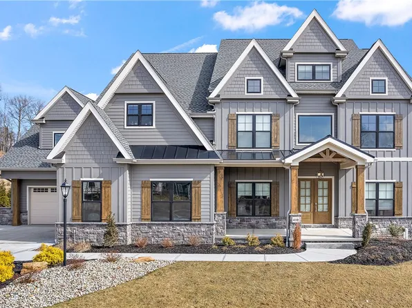 410 Firefly Dr, Cranberry Township, PA 16066