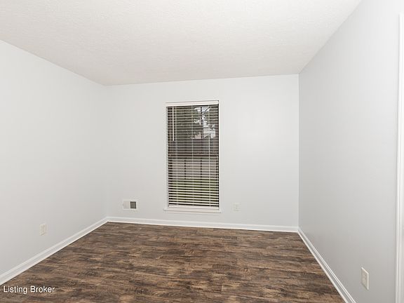 5th image of 2600 Hikes Ln