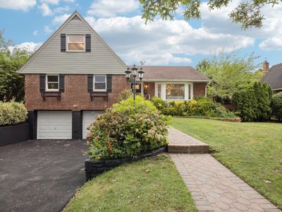 898 Baldwin Drive, Westbury, NY, 11590