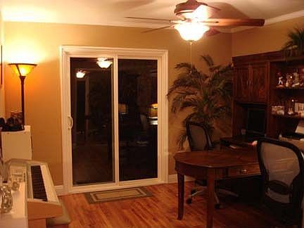 Office / 2nd Bedroom