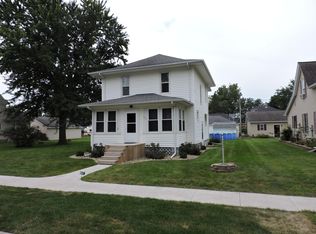 215 W Elder St, Dike, IA 50624