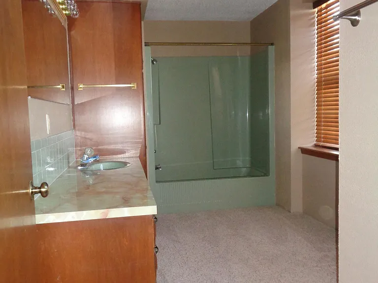303 N Kansas Ave #201 — Photo 15