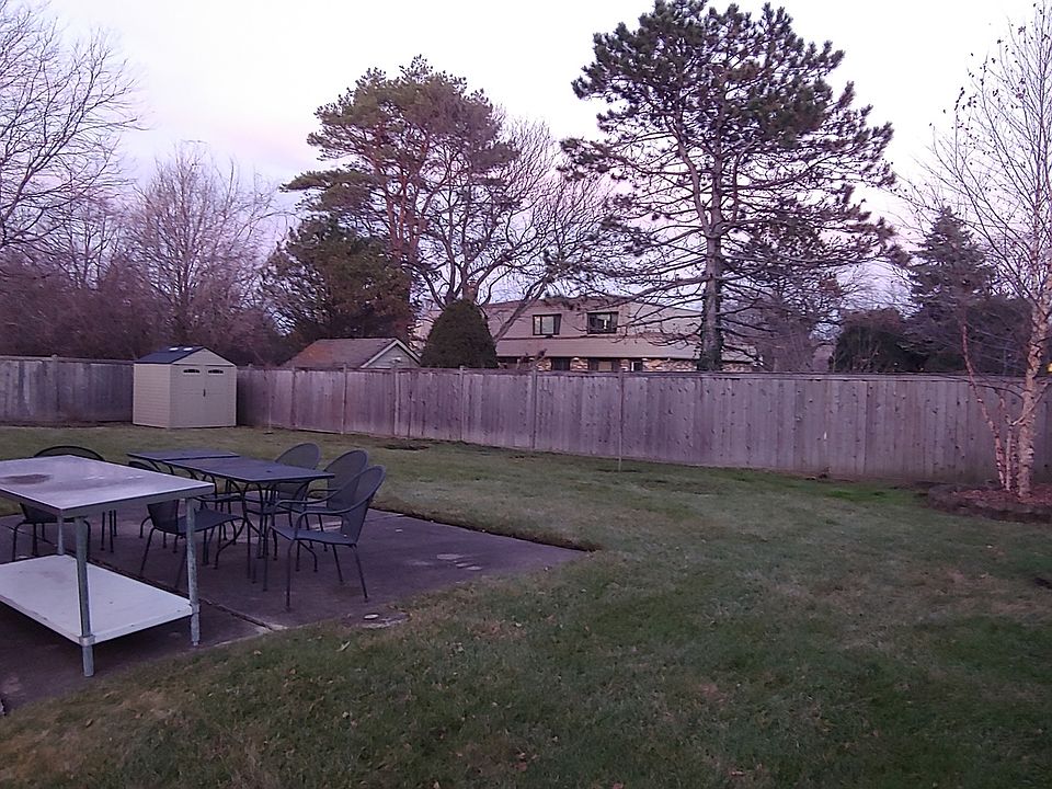 2nd image of 2385 Castilian Cir