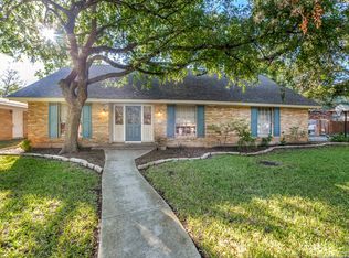 8802 Oak Ledge Dr, San Antonio, TX 78217