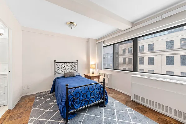 Rented by Compass | media 7