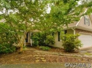 29 Chunns View Dr, Asheville, NC 28805