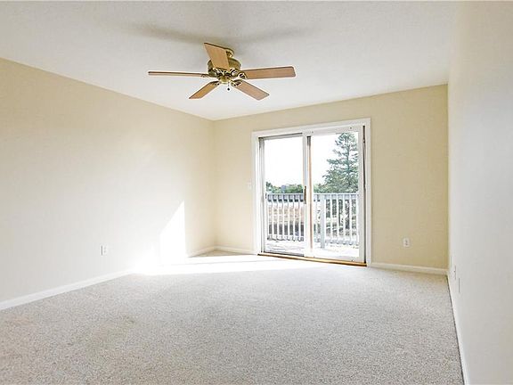 3rd image of 728 Beverage Hill Ave APT 29