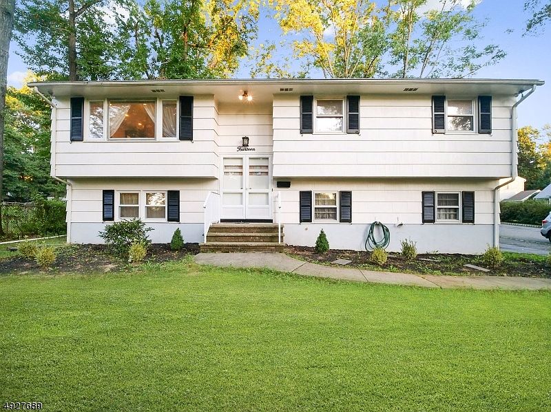 1st image of 14 Glen Ave