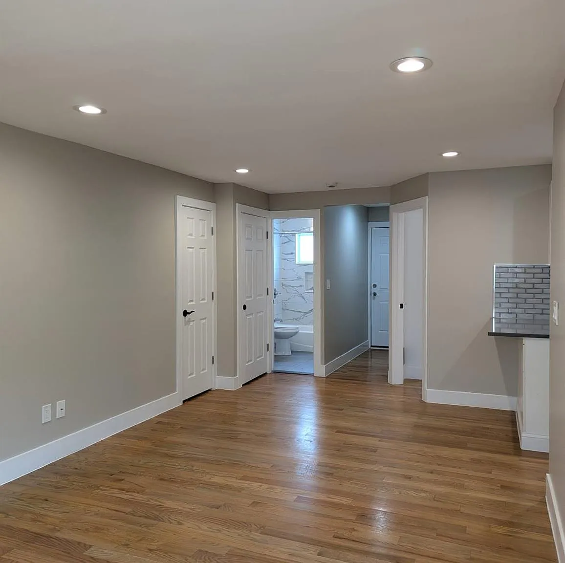 2 bed, 1.0 bath, 640 sqft, $2,950 — Photo 3