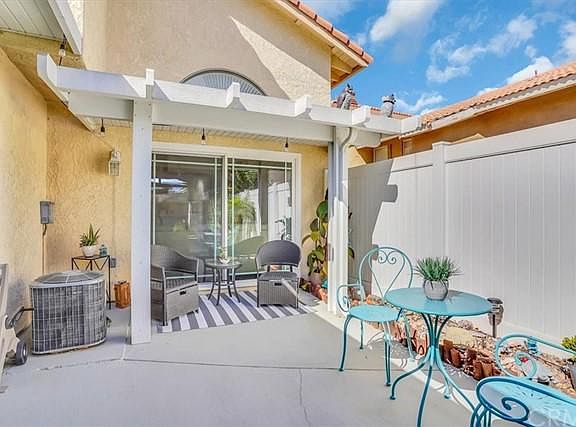 3rd image of 6577 Sonoma Ave
