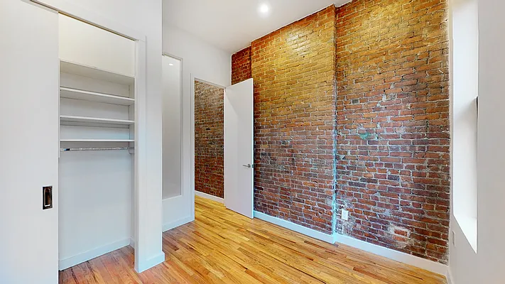 Rented by Brighton Management | media 6