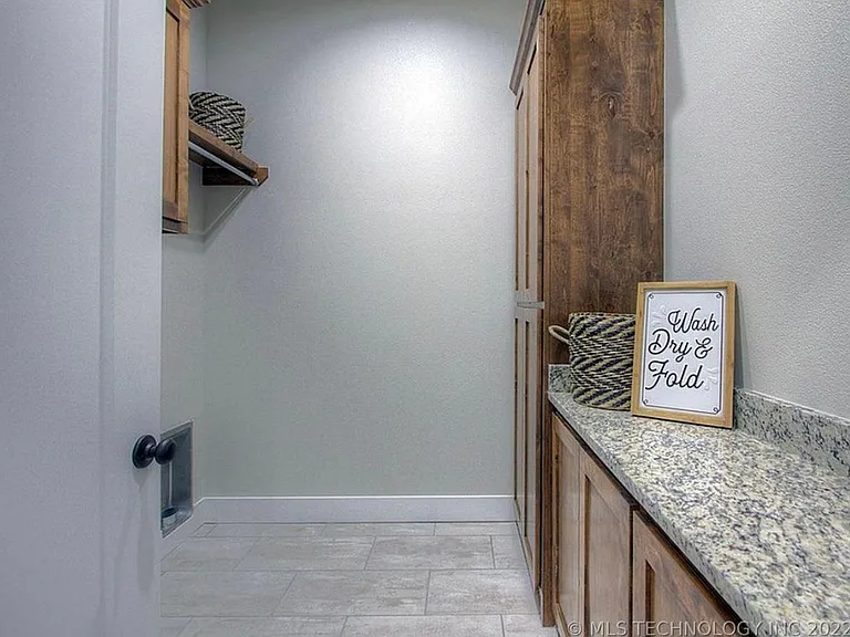 783 E Finley Ridge Dr — Photo 13