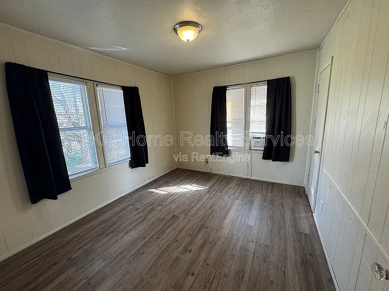 2148 N Stonewall Ave — Photo 10
