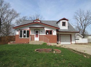 8232 Ravere St, Machesney Park, IL 61115