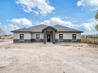 135 Dennis Dr, Del Rio, TX 78840