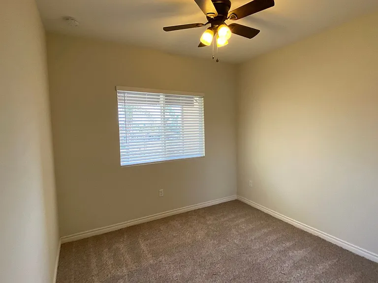 Santa Barbara Luxury Apartment Homes — Photo 48