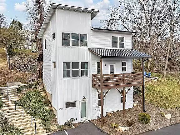 2nd image of 1059 Riverside Dr #23