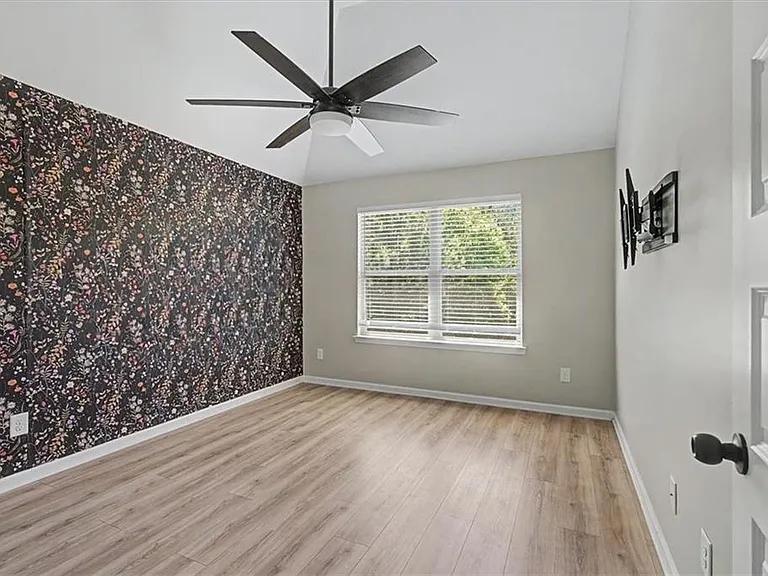 8757 Danley Dr — Photo 20