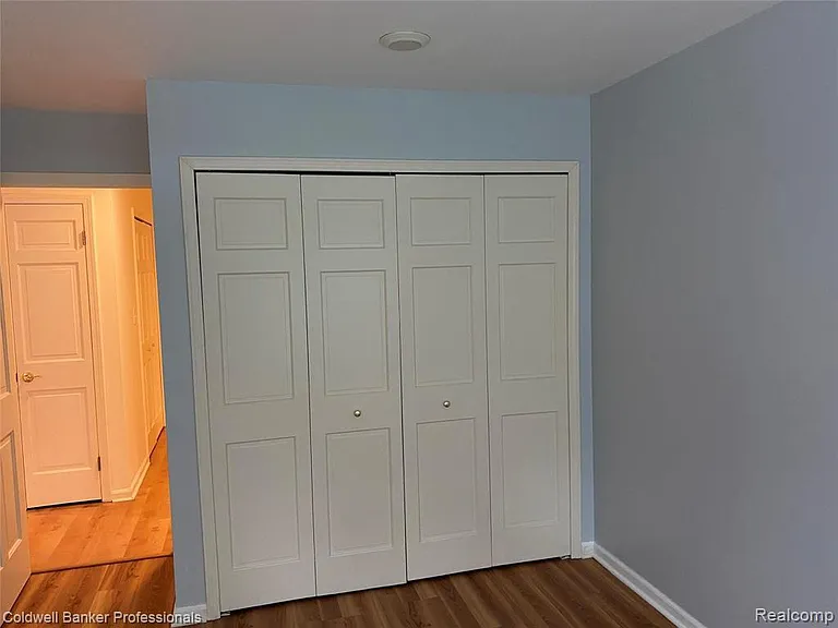 885 N Old Woodward Ave #15 — Photo 19