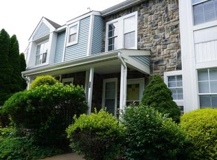 11 Jodhpur Ct, Tinton Falls, NJ 07753
