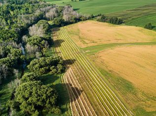 1820 Dixie Rd, Pt Washington, WI 53074