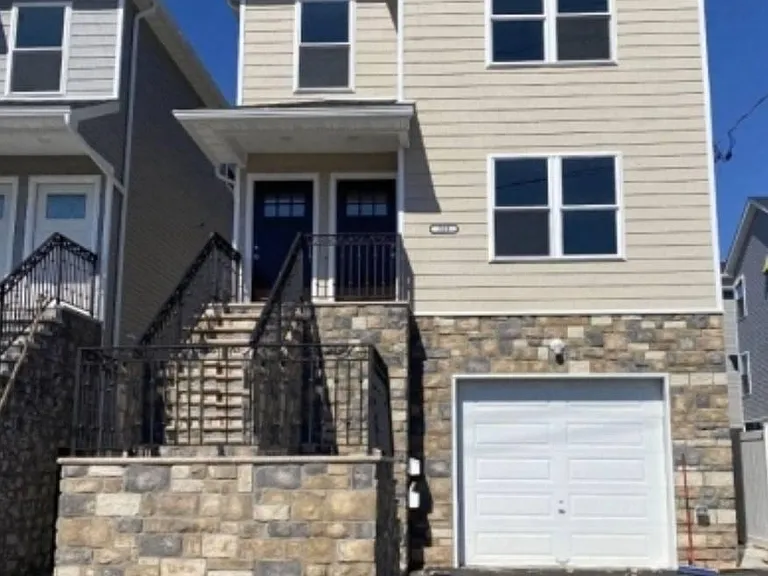 209 Butler St #2 — Photo 1